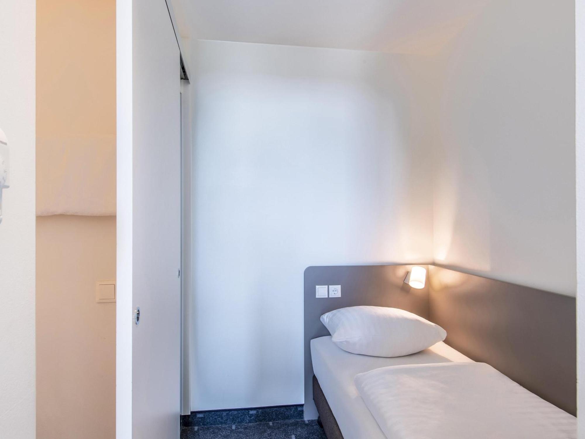 B&B Hotel Muenchen-Trudering Εξωτερικό φωτογραφία